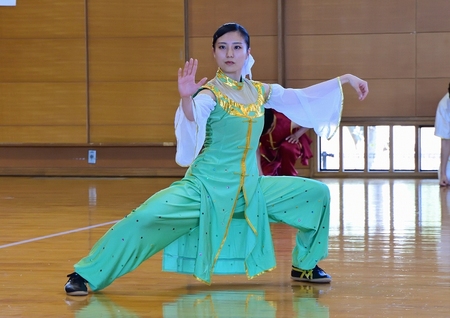 中国武術の日本チャンピオンによる演武が披露されました